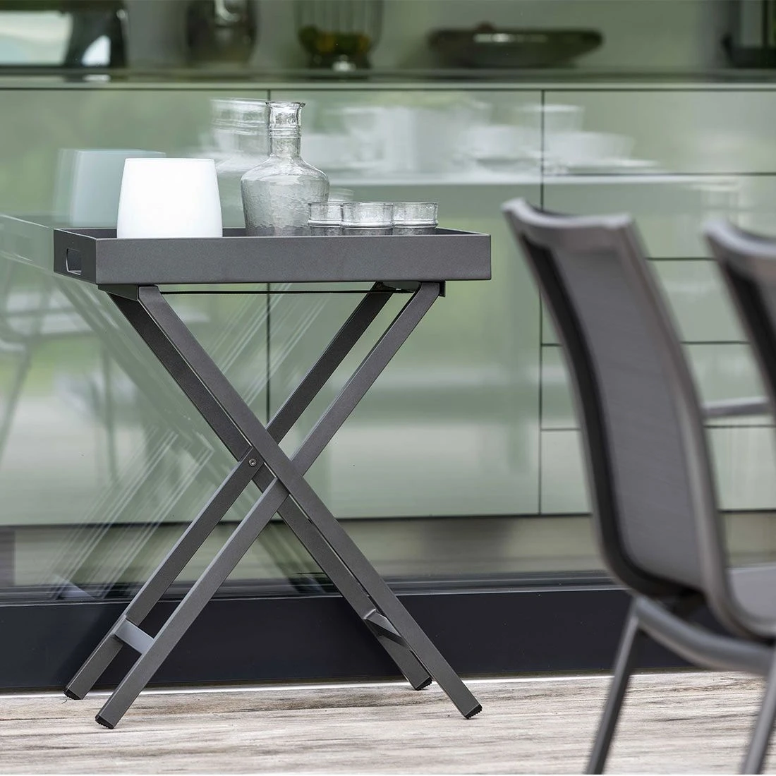 Stern Tabletttisch 60x40cm Aluminium Anthrazit 4 Stern Tabletttisch 60x40cm Aluminium Anthrazit – Bild 2