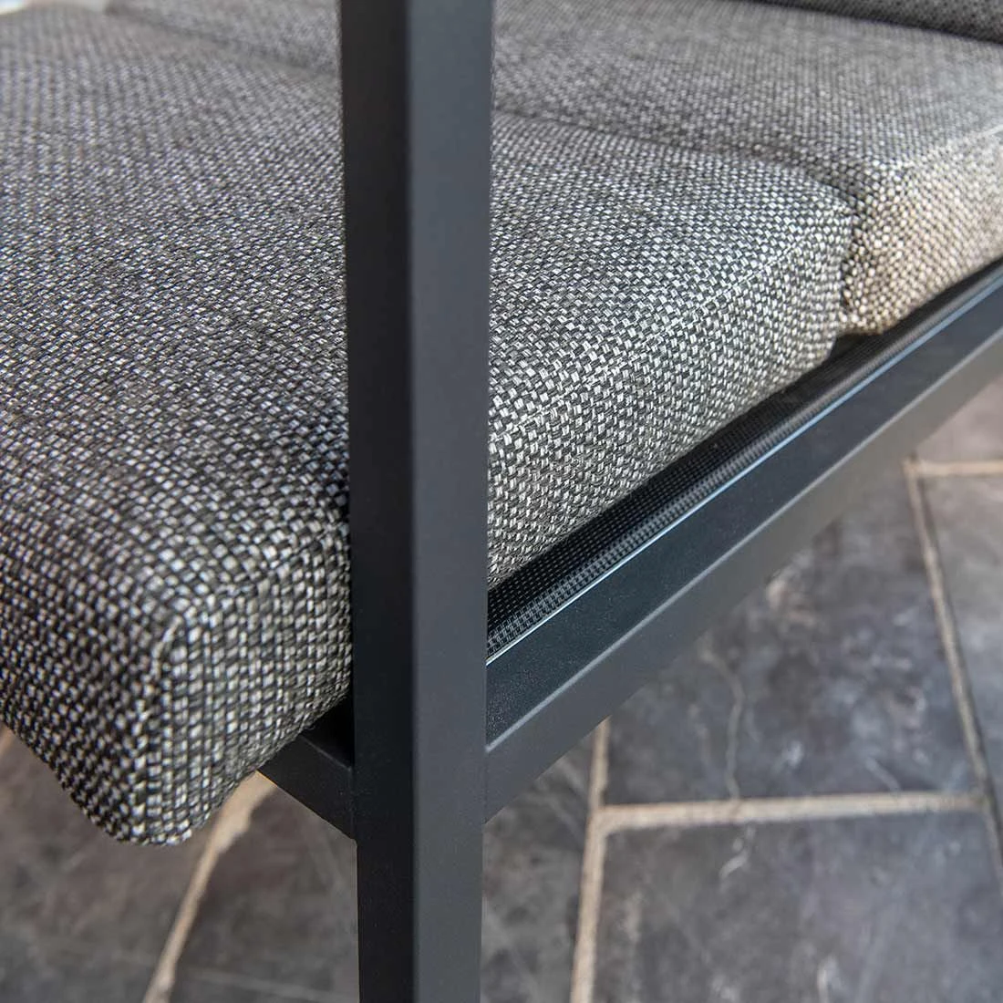 Trentino Loungeset 4-tlg. Edelstahl/Stoff Und Teak Armlehnen Grau Meliert 9 Trentino Loungeset 4-tlg. Edelstahl/Stoff Und Teak Armlehnen Grau Meliert – Bild 7