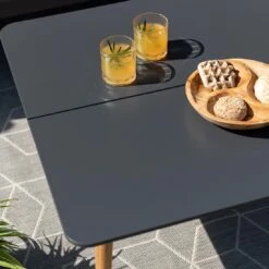 LifestyleGarden Ipanema Loungetisch 80x80cm Teak/WideDuraboard Teak/Dunkelgrau -Gartenmöbelgeschäft lifestylegarden ipanema loungetisch 80x80cm teak wideduraboard 1356072 6