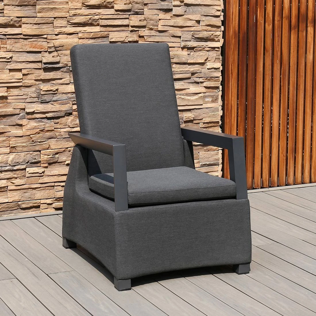 OUTLIV. By Detlef Steves Malaga Loungesessel Aluminium/Sunbrella Anthrazit/Sooty 3 OUTLIV. By Detlef Steves Malaga Loungesessel Aluminium/Sunbrella Anthrazit/Sooty