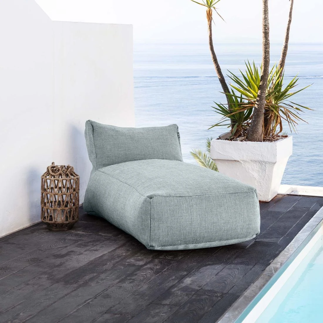 ROOLF Living Dotty Sitzsack-Longchair Pastellblau 4 ROOLF Living Dotty Sitzsack-Longchair Pastellblau – Bild 2